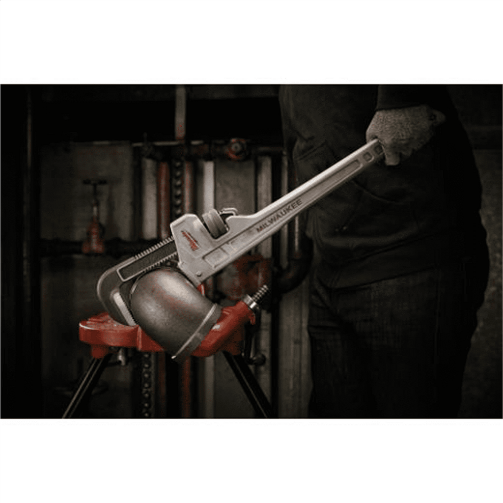 Milwaukee Tool 24&rdquo; Aluminum Pipe Wrench